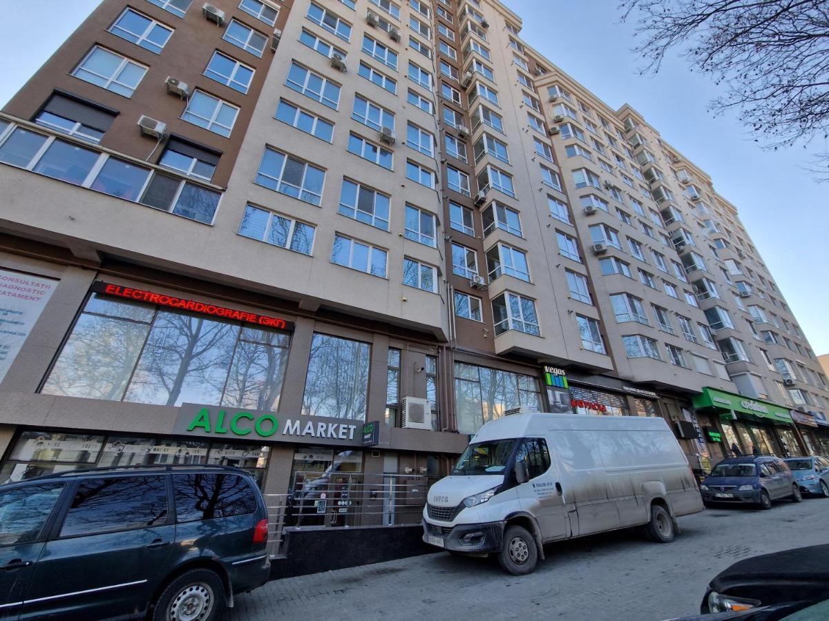 Dendrarium Park Apartment Deluxe Chisinau Exterior foto