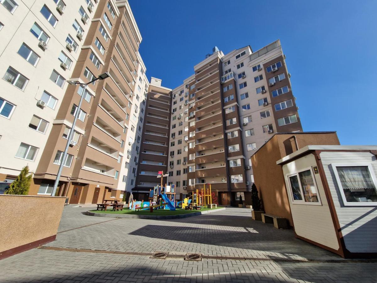 Dendrarium Park Apartment Deluxe Chisinau Exterior foto